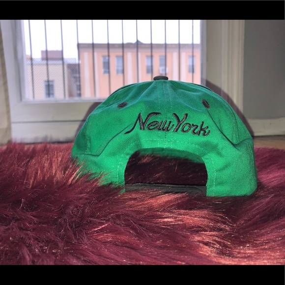 SnapBack - Picture 1 of 5